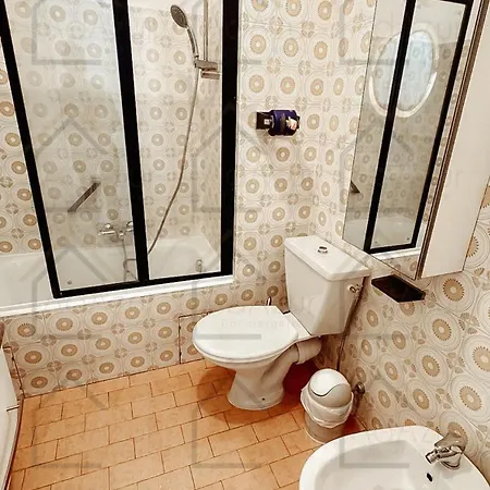 Patrice Studio, Calme, Parking, Climatisation, Vue Panoramique Ментона