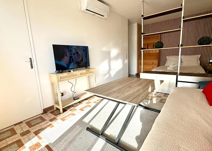 Patrice Studio, Calme, Parking, Climatisation, Vue Panoramique アパート *