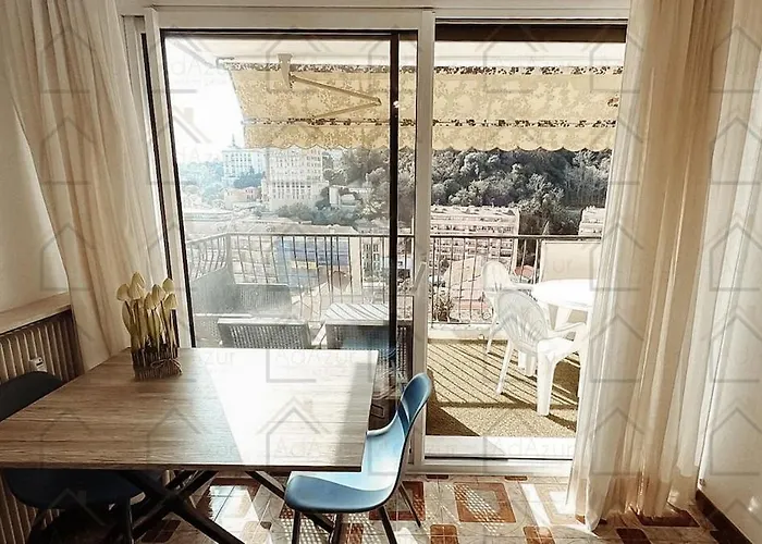 Апартаменти Patrice Studio, Calme, Parking, Climatisation, Vue Panoramique Мантон